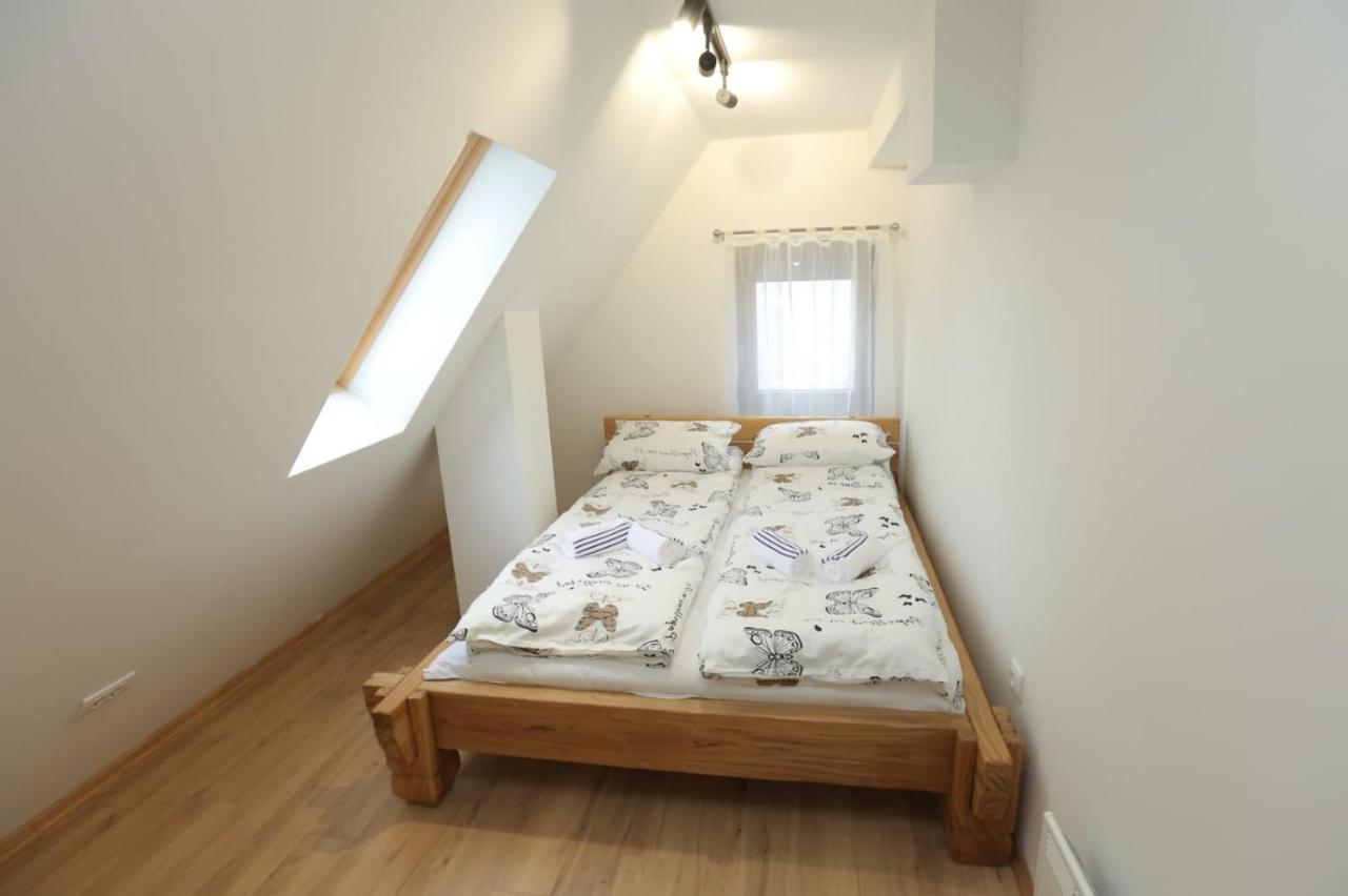 Wood Apartmani - Vila Zimska Idila 자호리나 외부 사진