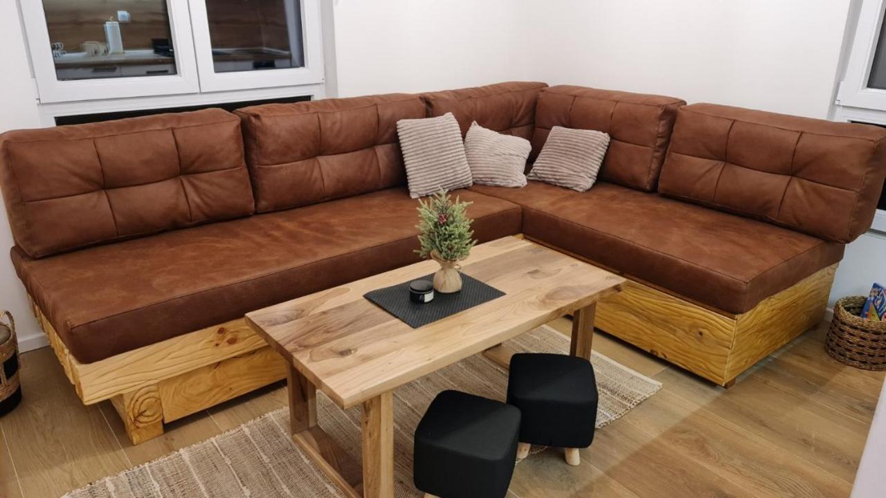 Wood Apartmani - Vila Zimska Idila 자호리나 외부 사진