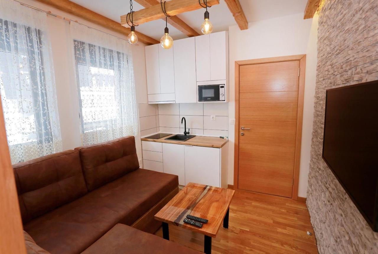 Wood Apartmani - Vila Zimska Idila 자호리나 외부 사진